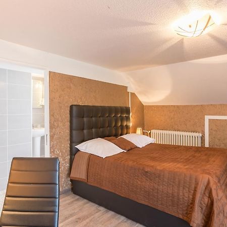 Alp'Hotel Voreppe Eksteriør bilde