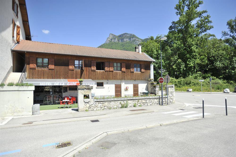 Alp'Hotel Voreppe Eksteriør bilde
